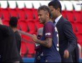 بالصور.. نيمار يستعرض مهاراته بقميص سان جيرمان فى ملعب الأمراء