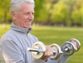 دراسة: تناول البروتينات 3 مرات يوميًا يدعم قوة العضلات فى سن الشيخوخة