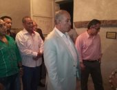 خالد العنانى يتفقد آثار القصير فى البحر الأحمر 