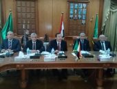 رئيس جامعة المنوفية يستعرض خطة أسبوع شباب الجامعات الحادى عشر