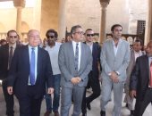 وزيرا الثقافة والآثار يتفقدان الترتيبات النهائية لـ "متحف نجيب محفوظ"