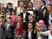 طلاب مصريون يتوصلون لمشروع جديد لإنتاج علاج لفيروس سى