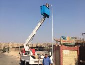 محافظة القاهرة: تركيب وصيانة أعمدة الكهرباء بغرب مدينة نصر