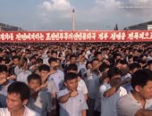 بالصور.. شعب كوريا الشمالية يخرج فى مظاهرات حاشدة لدعم حكومته ضد واشنطن