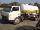 رئيس مدينة ديروط يضبط سيارة صرف صحى أهلية أثناء تفريغها المجارى فى الترعة