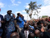 بالصور.. زعيم المعارضة فى كينيا يدعو أنصاره إلى الإضراب عن العمل
