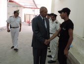 بالصور.. مدير أمن مطروح يتفقد قسم الشرطة وغرفة الحجز ومجمع المحاكم