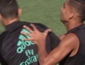 شاهد.. ماذا يفعل رونالدو بزملائه قبل كلاسيكو ريال مدريد وبرشلونة؟!