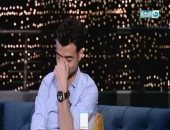 هيثم شاكر يجهش بالكباء على الهواء: كنت بستمد قوتى من أمى
