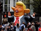 بالصور.. معارضو ترامب يشبهونه بـ"الفأر العملاق" بمظاهرات فى نيويورك