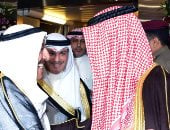 بالصور.. أمير الكويت يستقبل ولى العهد بعد فحوصات طبية ناجحة فى أمريكا
