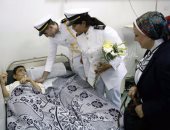 بالصور.. وفد طلاب الأكاديمية العربية يزور مصابى حادث قطارى الإسكندرية  