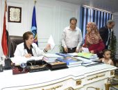 بالصور .. محافظ البحيرة تبحث مشاكل المواطنين باللقاء الأسبوعى