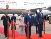 بالفيديو والصور..مراسم استقبال رسمية للرئيس السيسي لدى وصوله العاصمة الرواندية