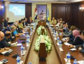 وزير البيئة يبحث إنشاء محطة تستوعب 4 آلاف طن مخلفات يوميًا بالإسكندرية