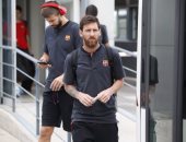 شاهد.. برشلونة يصل مدريد لمواجهة الريال فى الكلاسيكو