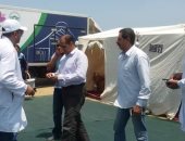 قافلة طبية تبدأ عملها فى مرسى علم بالكشف على الأهالى وإجراء العمليات اللازمة