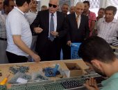 بالفيديو.. محافظ جنوب سيناء يتفقد أول مصنع للمبات "الليد" 