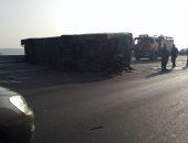 مصرع 4 وإصابة 20 فى حادثين بالطريق الصحراوى فى المنيا