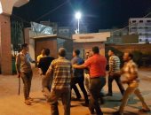 بالصور.. اشتباكات بالعصى بين أفراد أمن مستشفى فارسكور ومرافقى مريض