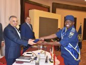 رئيس أكاديمية الشرطة :  تحديات أمنية جسام تواجه أبناء القارة لتحقيق التنمية والأمن