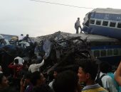 بالفيديو والصور..ارتفاع حصيلة ضحايا حادث قطار بالهند لـ23 قتيلا و64 مصابا