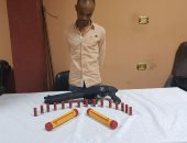 بالصور.. ضبط تاجر مخدرات وأسلحة ومسجلين خطر فى حملة بالسويس