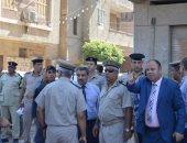 بالصور .. محافظ كفر الشيخ يترأس حملة لإزالة 25 حالة من العشوائيات
