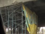 "سقالات" أسفل كوبرى المريوطية سقارة تعطل حركة السيارات