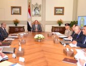 السيسي يبحث مع رئيس الحكومة و7 وزراء الاستعدادات لعيد الأضحى 