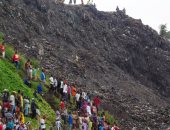 بالصور.. انهيار طينى فى غينيا يودى بحياة 8 أشخاص