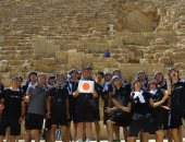 بالصور.. المنتخبات المشاركة فى بطولة العالم للطائرة تزور الأهرامات 