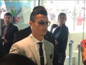 بالصور.. وصول رونالدو وميسي وبوفون مقر حفل اليويفا