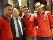 محافظ بورسعيد يشيد بالأفكار الجديدة للشباب فى سوق العمل