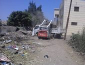 بالصور.. حملة مكبرة لرفع المخلفات والمواد الصلبة من قريتين ببيلا