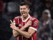 ليفاندوفسكى يتعلم اللغة الإسبانية من أجل ارتداء قميص ريال مدريد