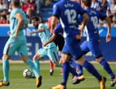 شاهد.. ميسي يحرز هدف برشلونة الأول أمام ألافيس بمجهود فردى