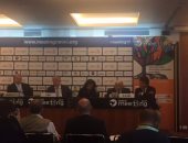 مصطفى الفقى يلتقى مدير منتدى ريمينى بإيطاليا ويزور معرض عن المهاجرين