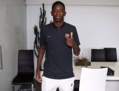 شاهد.. عثمان ديمبلى يظهر فى برشلونة لأول مرة