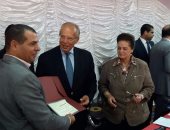 وزير التنمية المحلية يكرم المتميزين من قيادات الوحدات المحلية بالبحيرة