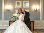 جنات تنشر صورة لها بالفستان الأبيض مع زوجها من حفل زفافها