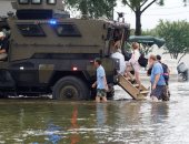 بالصور.. نشر 2000 جندى للمشاركة فى عمليات الإنقاذ بسبب إعصار هارفى بتكساس