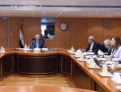 رئيس الوزراء يرأس اجتماع لجنة تطوير التعليم 