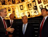 بالصور.. الأمين العام للأمم المتحدة يزور المتحف التذكارى للمحرقة فى القدس