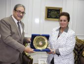 بالصور.. نادية عبده وأشرف عامر يبحثان مستقبل الثقافة بالبحيرة