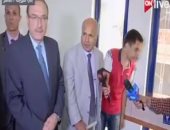 محافظ بنى سويف يتفقد مصابى حادث تصادم الطريق الصحراوى بالمستشفى العام