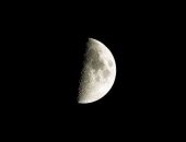 القمر فى المحاق الليلة بسماء الوطن العربى وينهى دورة اقترانية حول الأرض