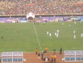 "كلب حراسة" يثير الذعر بين لاعبى المنتخب أثناء الإحماء