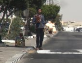 على سمير طالب من السويس يشارك الأطفال فرحتهم بالعيد: "خد خروف لابنك يفرحه"