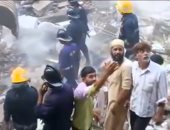 بالصور.. سقوط ضحايا فى انهيار مبنى سكنى بمومباى بالهند